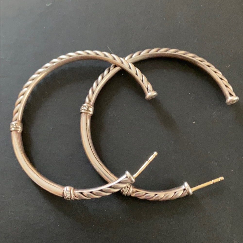 DAVID YURMAN METRO HOOPS WITH DIAMOND